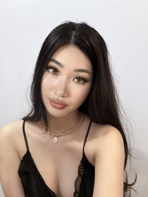 Experience Unforgettable Moments with Satomi Lux Escort Services